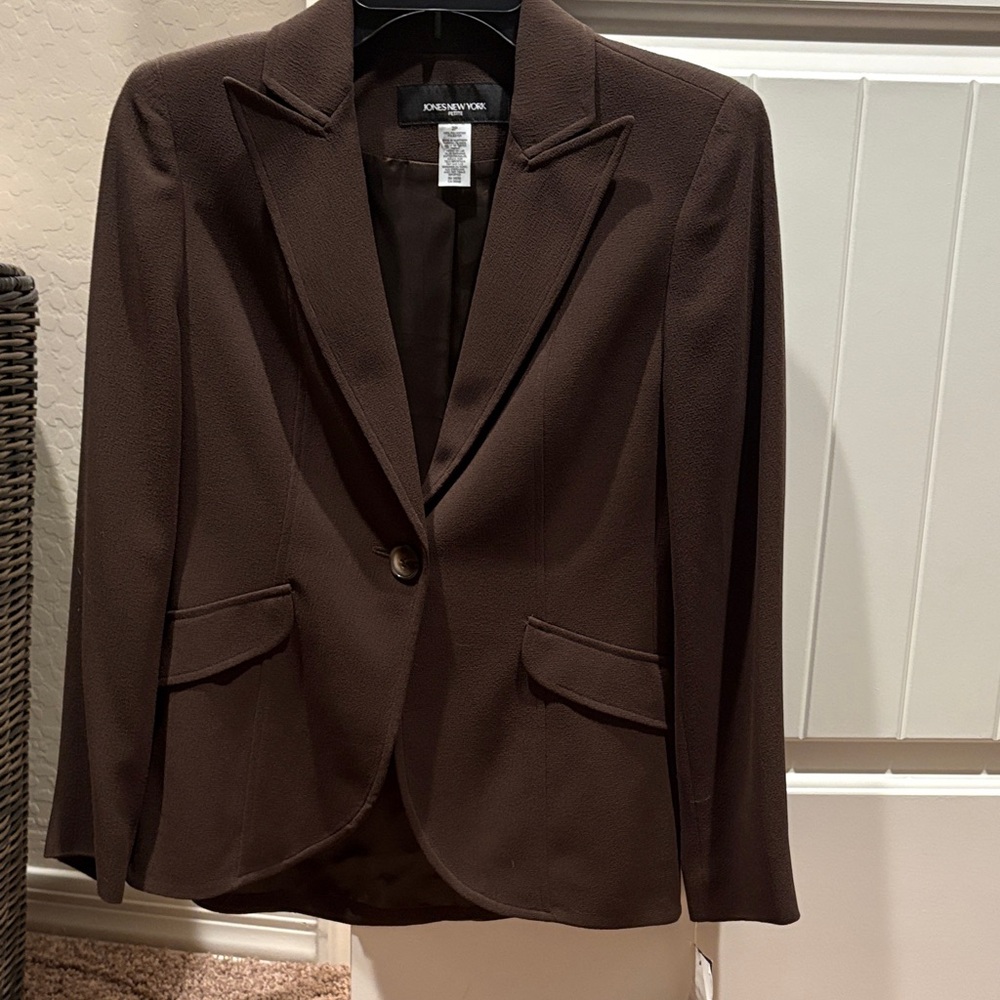 NWT Jones New York Women's Dark Brown Blazer
